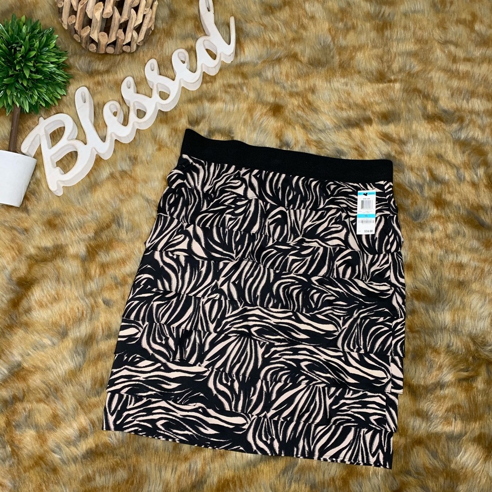 New w/ Tag Alfani Skirt